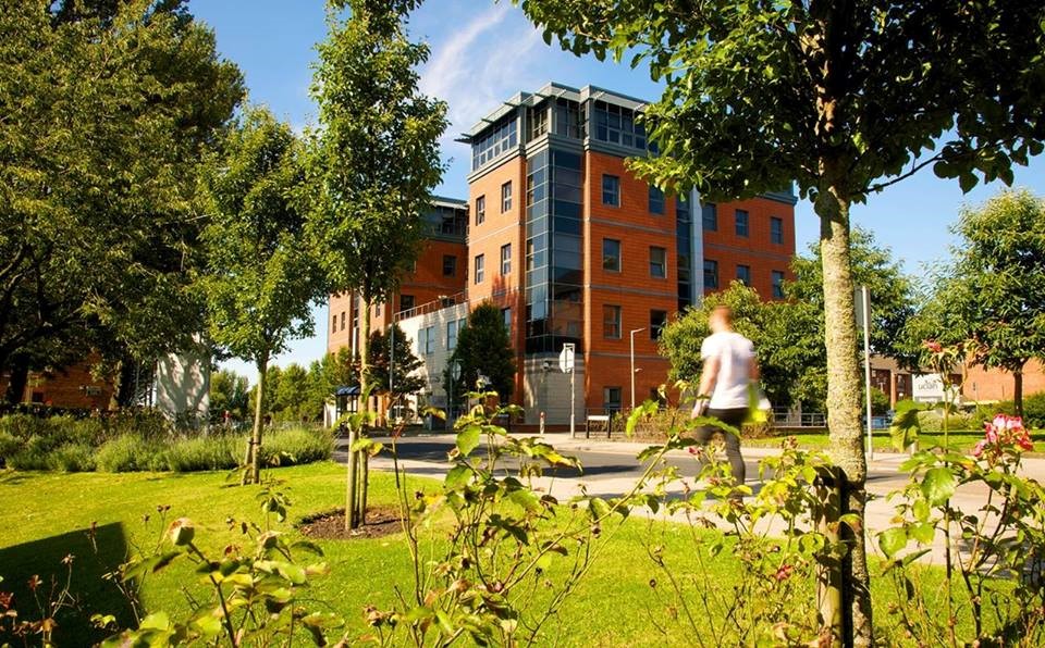 UCLan nằm trong top 10 trường đại học có quy mô nhất nước Anh