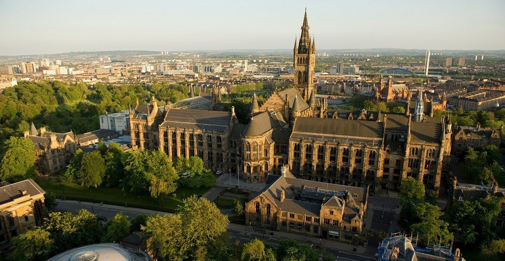 Và là một trong bốn trường đại học cổ xưa nhất vùng Scotland