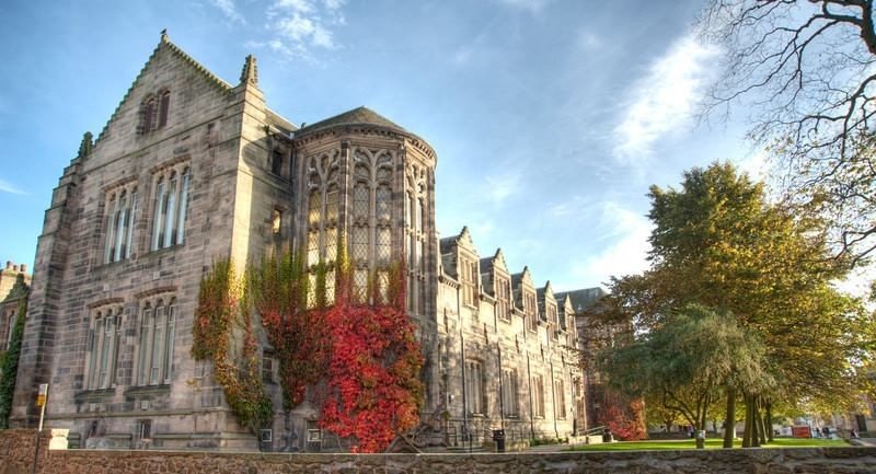 Đại học Aberdeen là nơi tạo nên nhiều sinh viên ưu tú