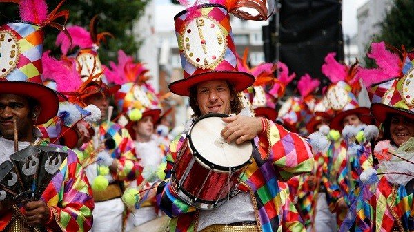 Lễ hội Notting Hill Carnival thu hút khoảng 1 triệu người mỗi năm