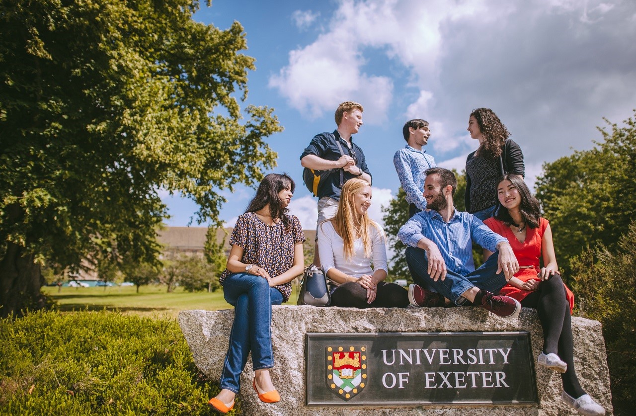 INTO Đại học Exeter
