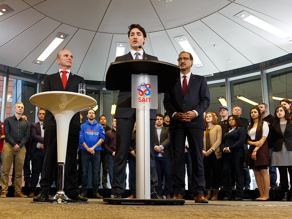 Thủ tướng Canada thăm SAIT