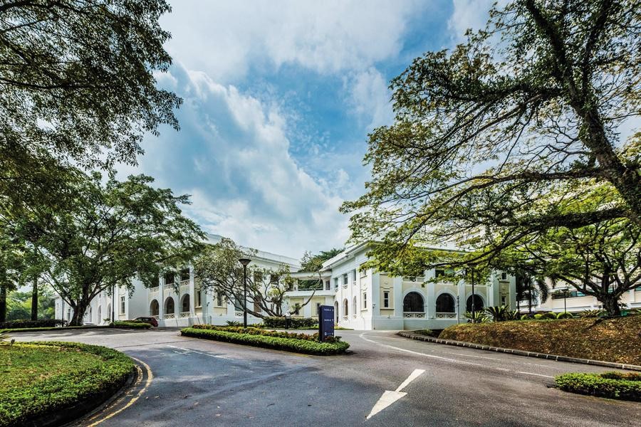 trường S P Jain Singapore