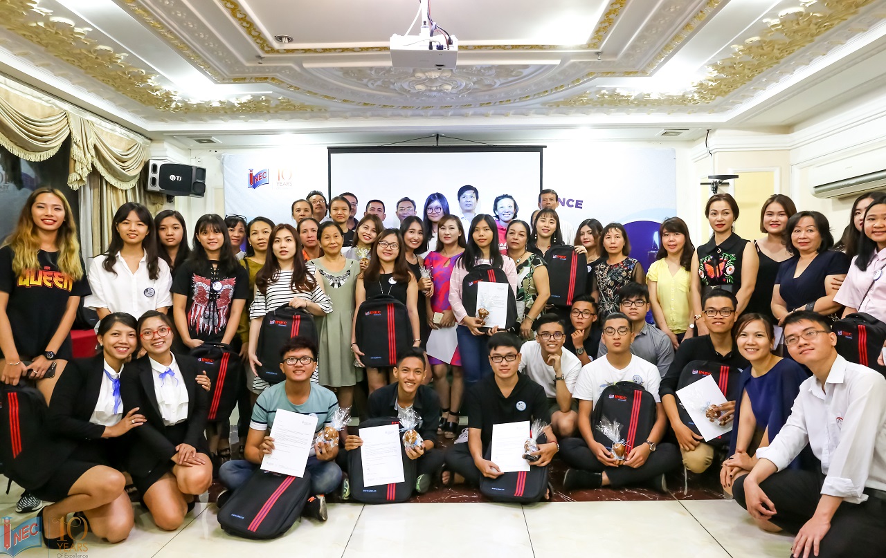 Thêm một thế hệ học sinh Việt Nam thực hiện ước mơ du học Singapore nhờ sự hỗ trợ từ Công ty Tư vấn Du học INEC