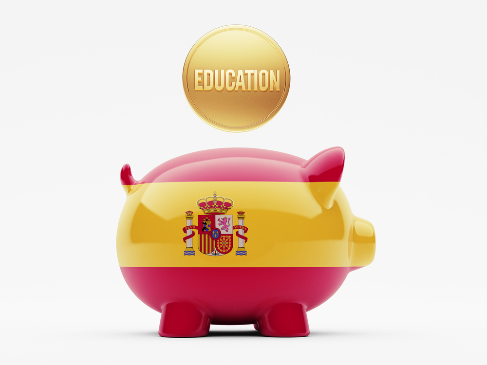 Bạn có thể thụ hưởng nền giáo dục chất lượng cao của Tây Ban Nha với chi phí vô cùng phải chăng