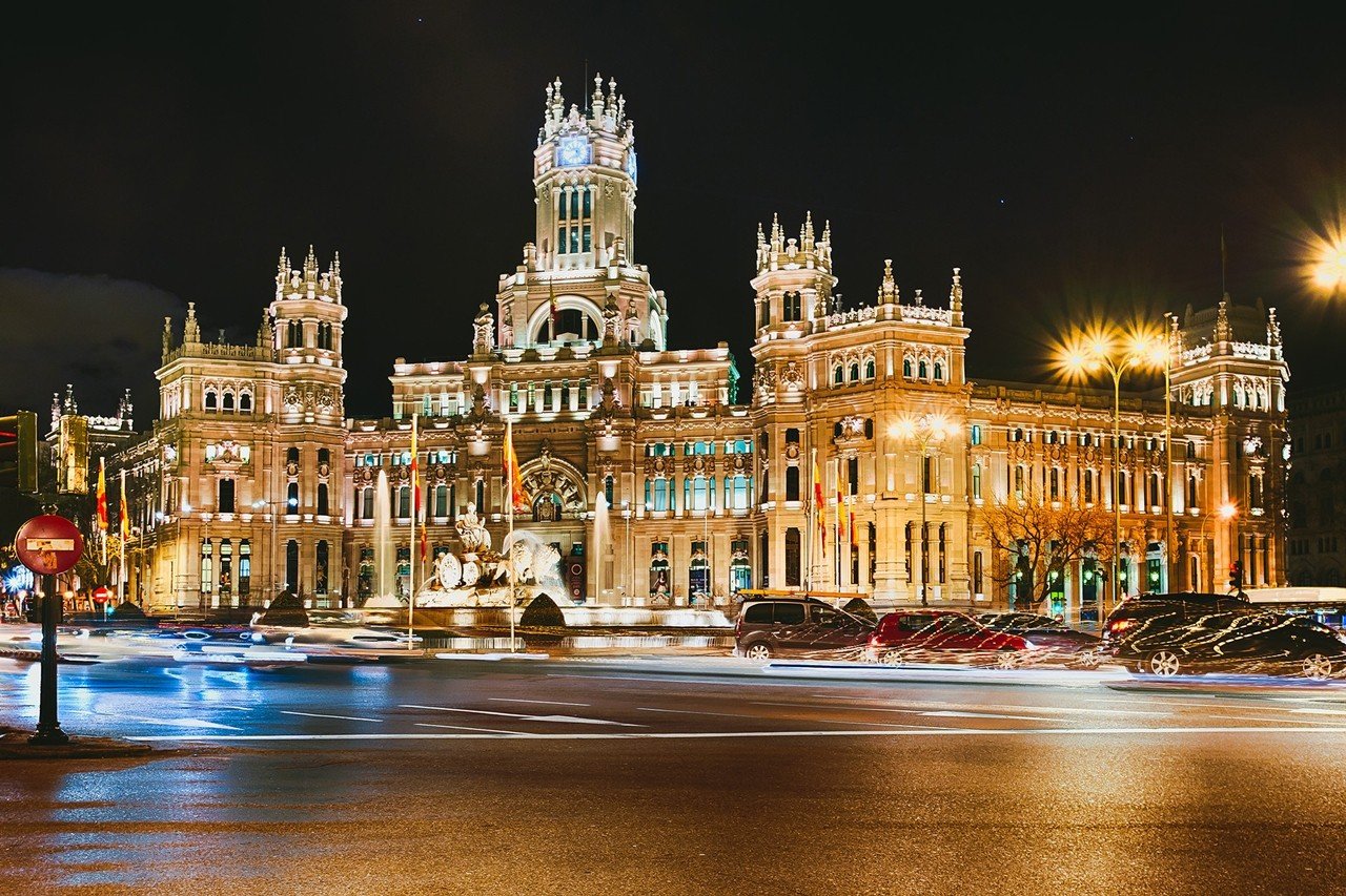 Thủ đô Madrid khi đêm về