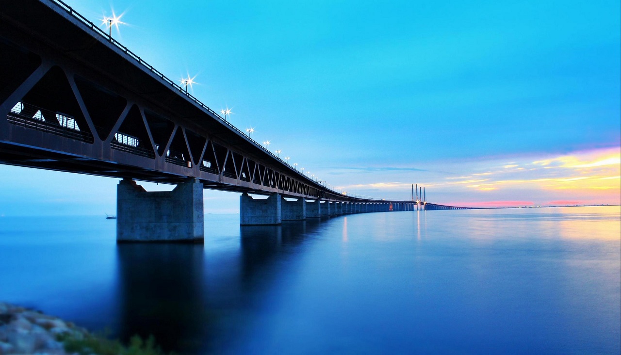 Cầu Øresund nối liền Thụy Điển với lục địa châu Âu