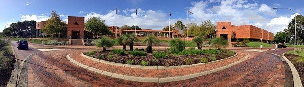 Đại học Curtin, Úc