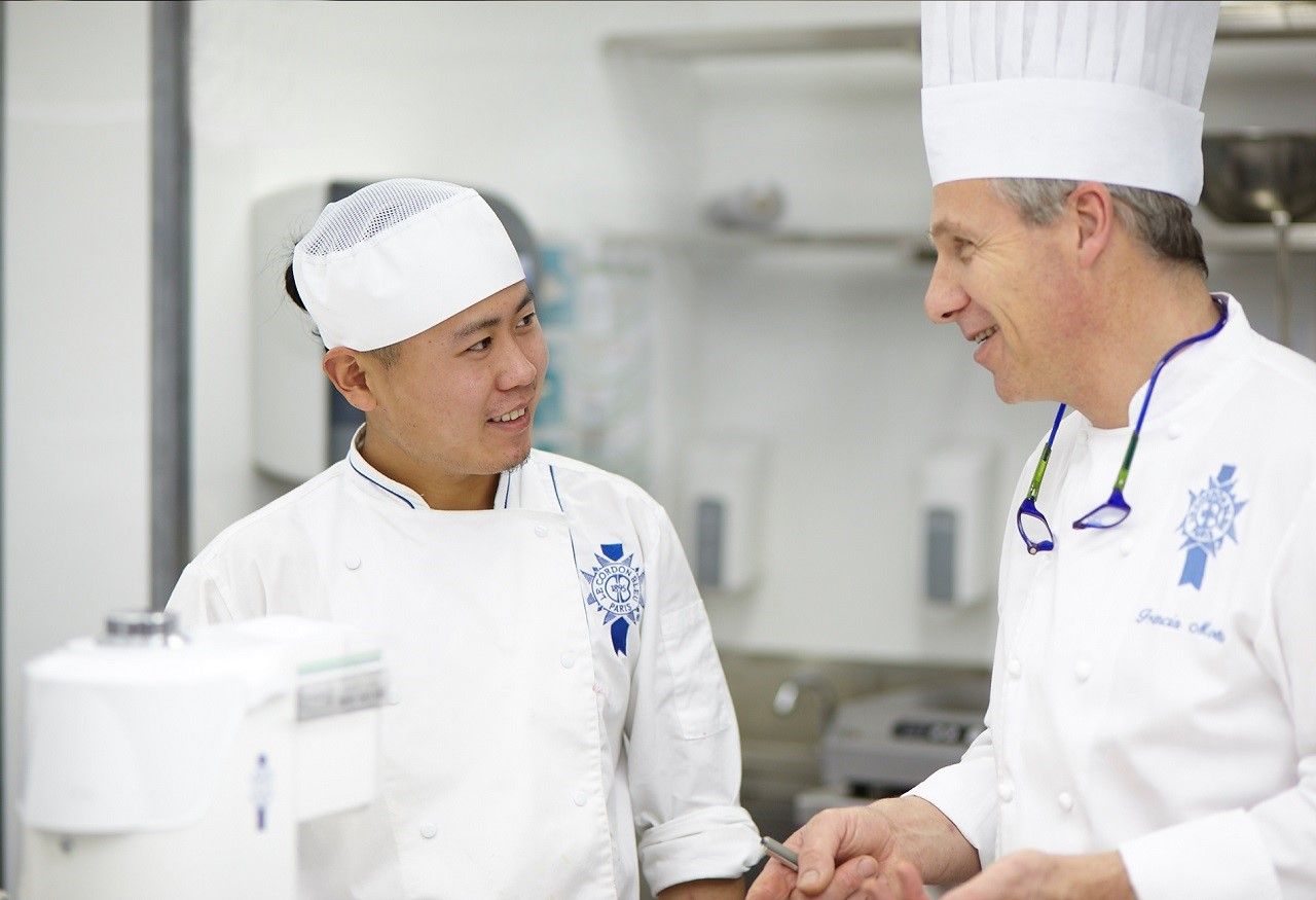 Дюшен джонс новое о десерте кулинарные шедевры от le cordon bleu