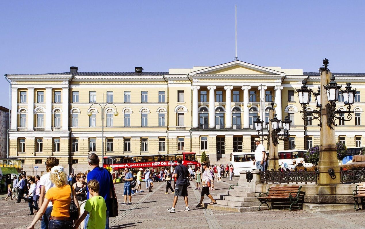 Thành lập năm 1640, Trường Đại học Helsinki muốn tăng cường vị trí của mình giữa các trường đại học nghiên cứu đa ngành hàng đầu thế giới và tích cực thúc đẩy hạnh phúc của nhân loại và xã hội công bằng.