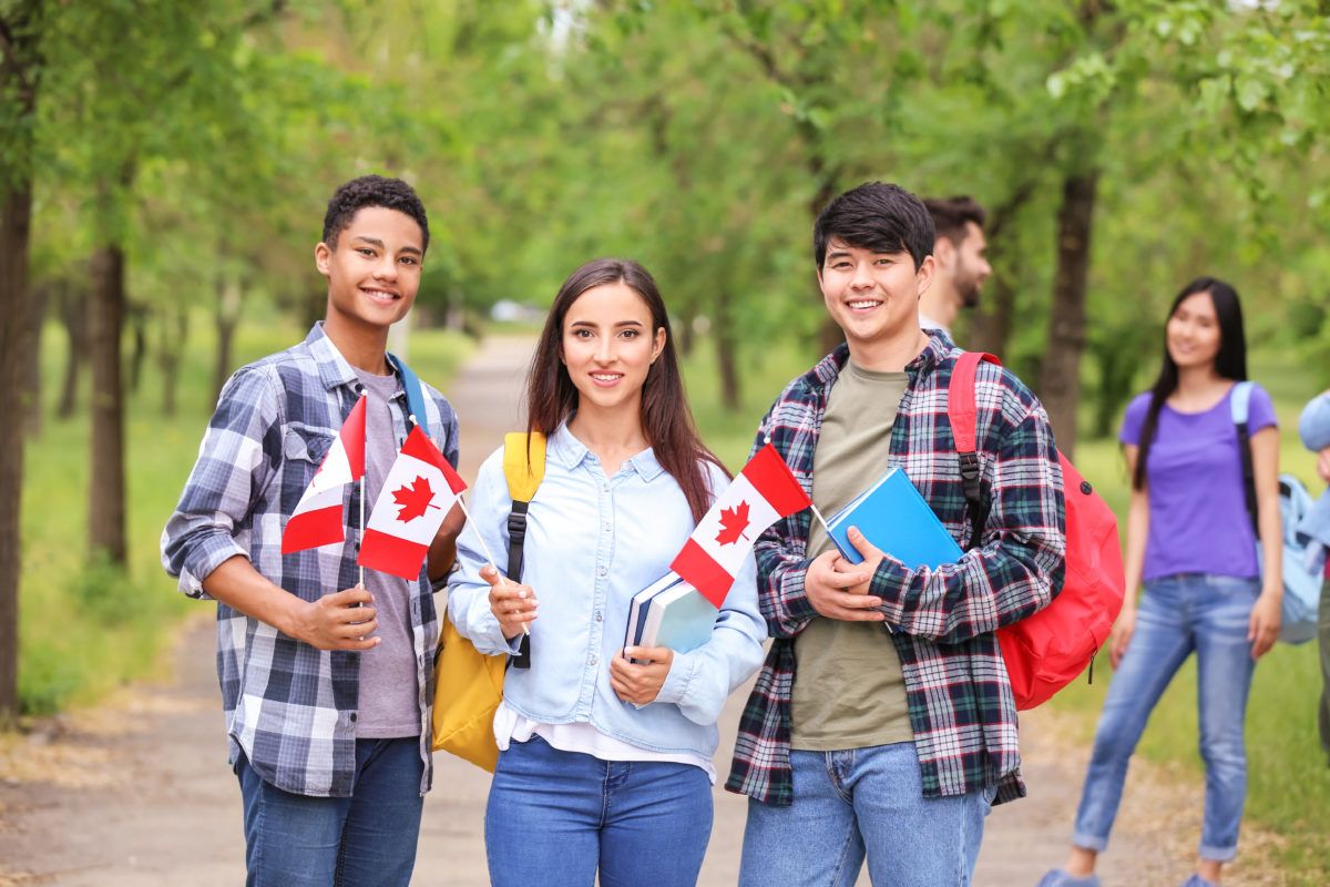 Chính sách xét duyệt 2 bước giúp tăng khả năng sinh viên quốc tế được cấp visa du học Canada