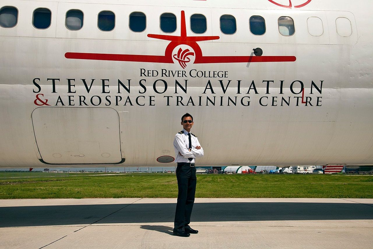 Cao đẳng Red River có trung tâm đào tạo kỹ thuật bảo dưỡng máy bay và nghiên cứu về hàng không