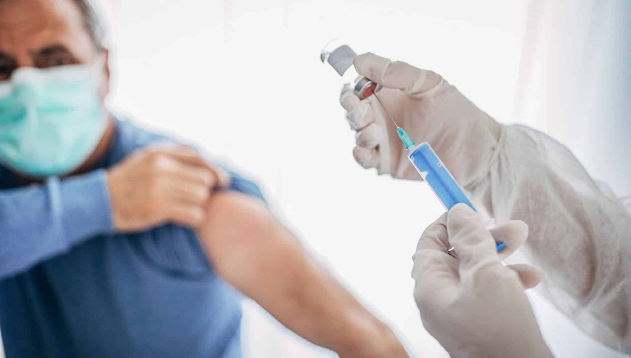 Hơn 11 triệu (~ gần 30%) dân số Canada đã được tiêm vaccine Covid-19 ít nhất một liều