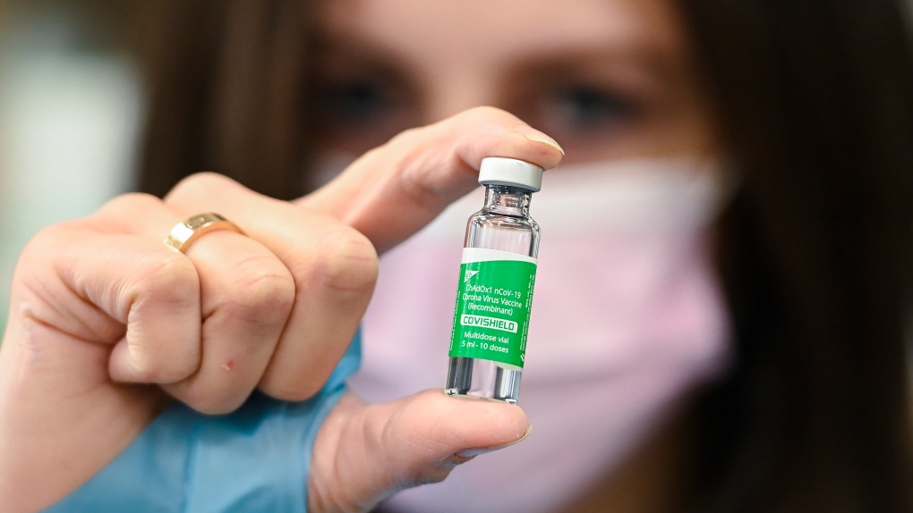 Các trường Canada khuyến khích sinh viên tiêm vaccine khi tham gia lớp học trực tiếp tại khuôn viên