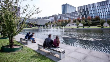 Đại học Erasmus Rotterdam Hà Lan