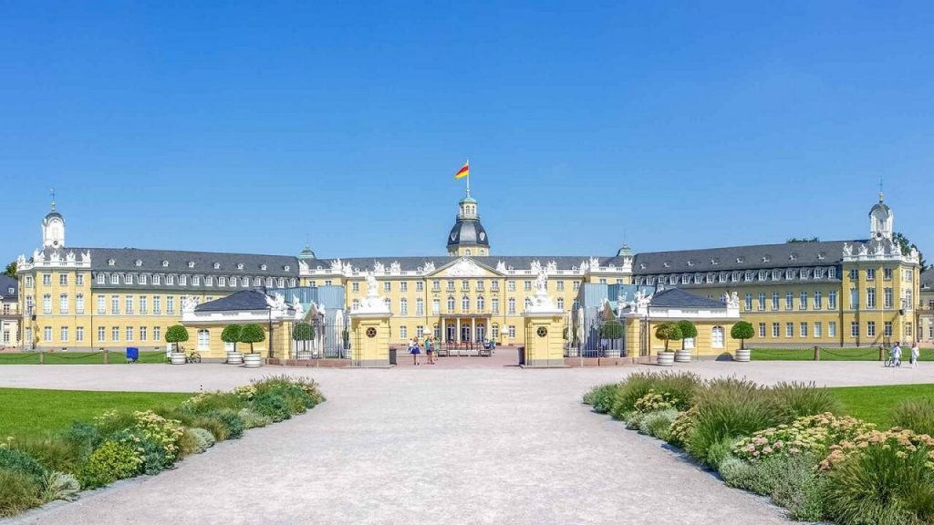Viện Công nghệ Karlsruhe (Đức)