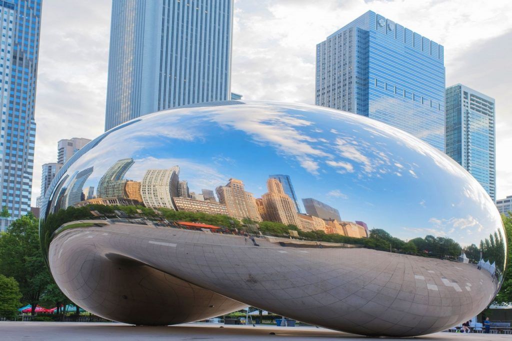 Công trình Cloud Gate đôc đáo của thành phố Chicago