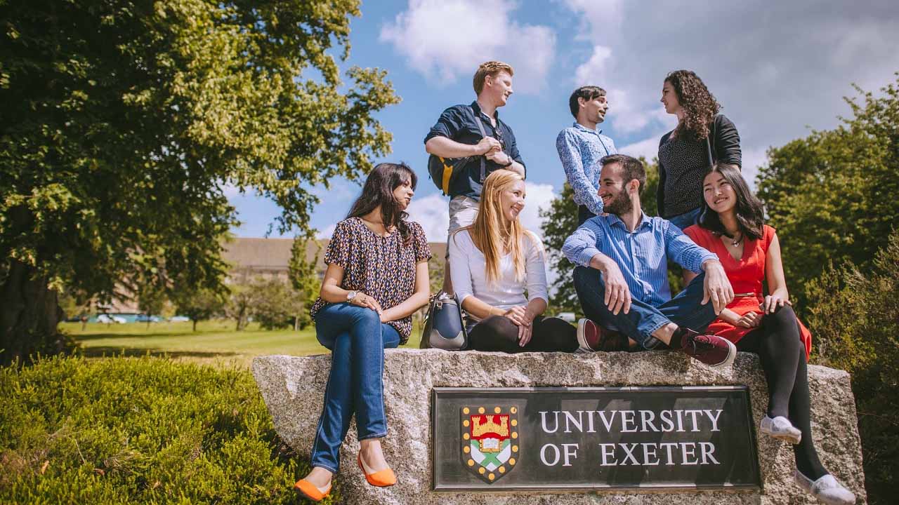 Học bổng Đại học Exeter