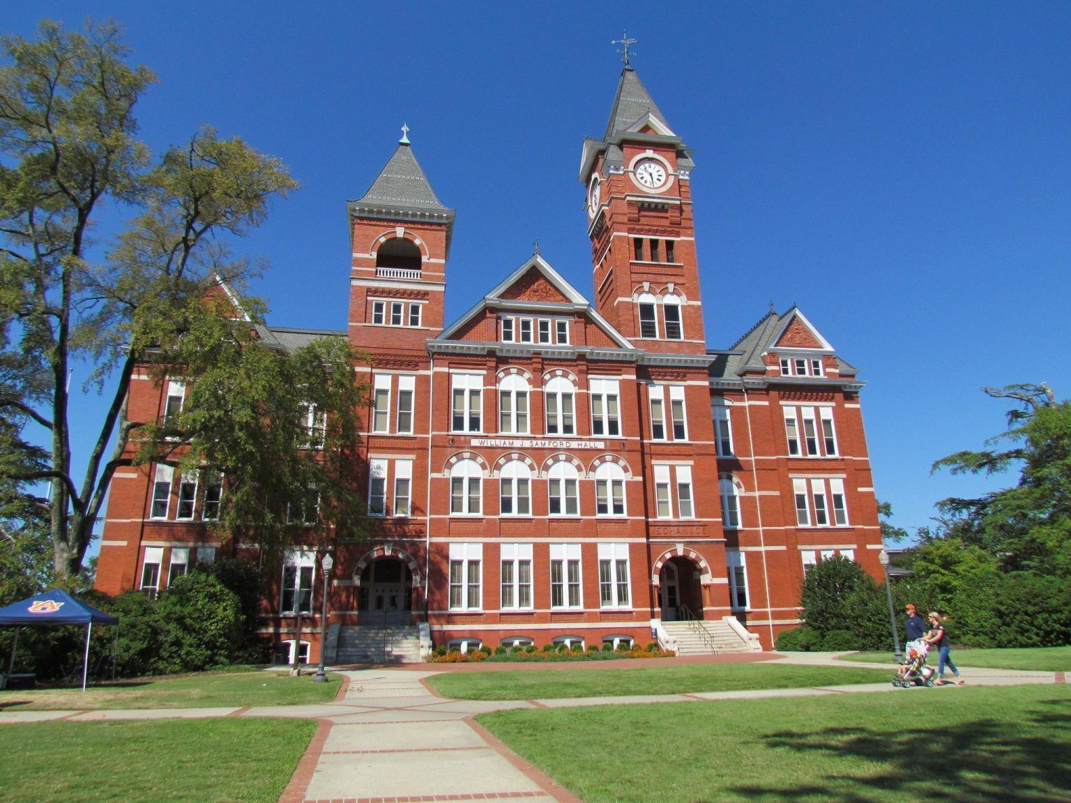 Đại học Auburn University (AU)