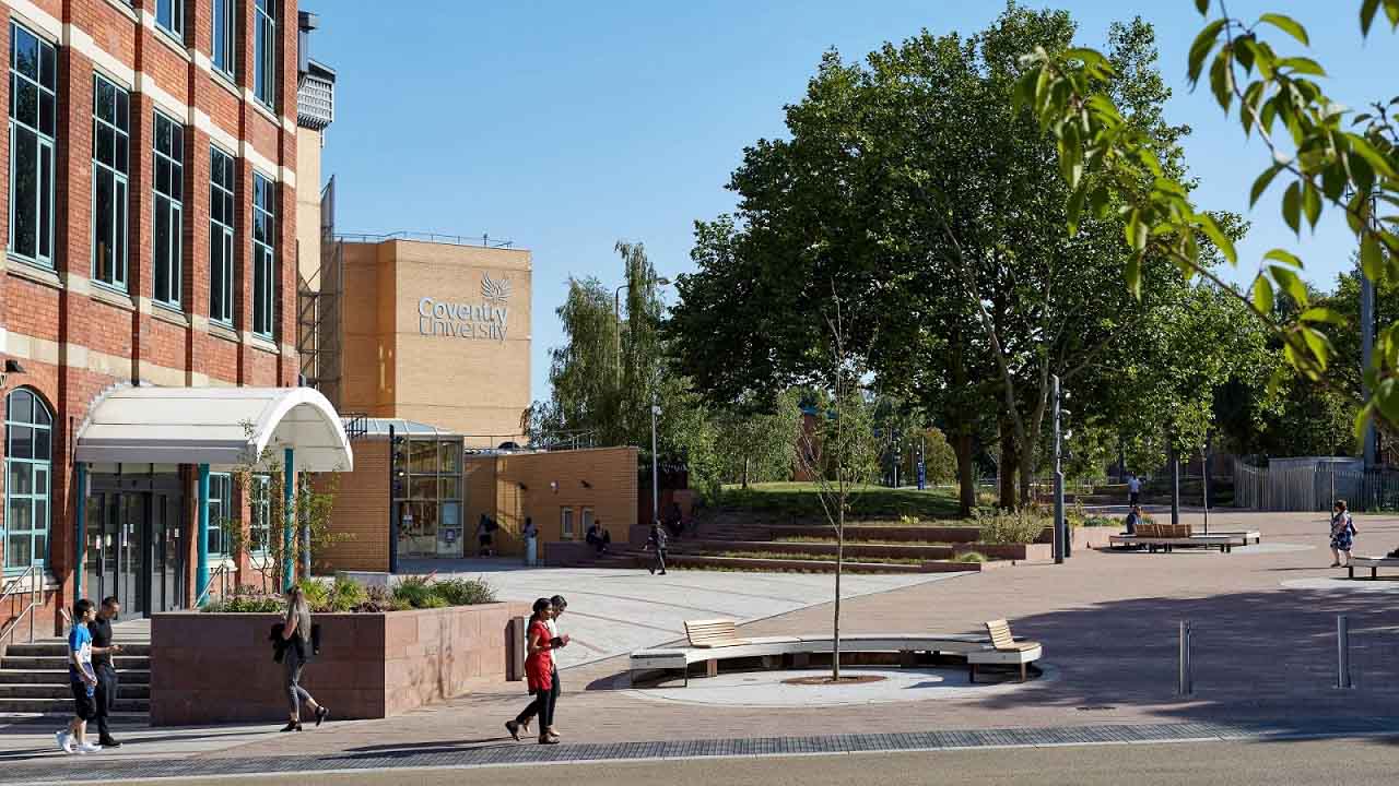 Đại học Coventry