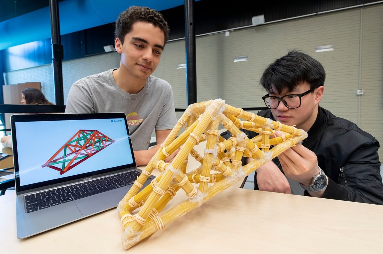 Chương trình foundation vào cử nhân Đại học Twente