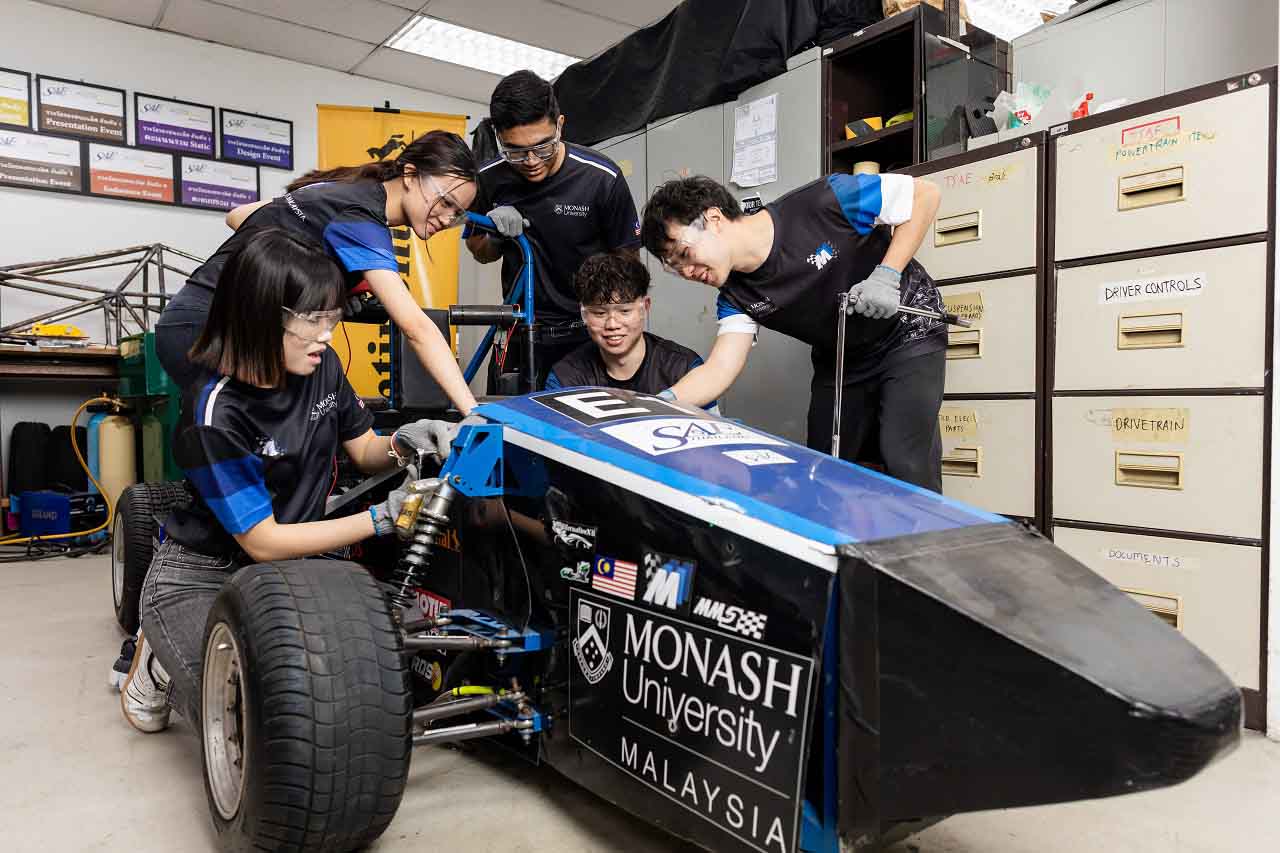 Học ngành Kỹ thuật tại Monash Malaysia