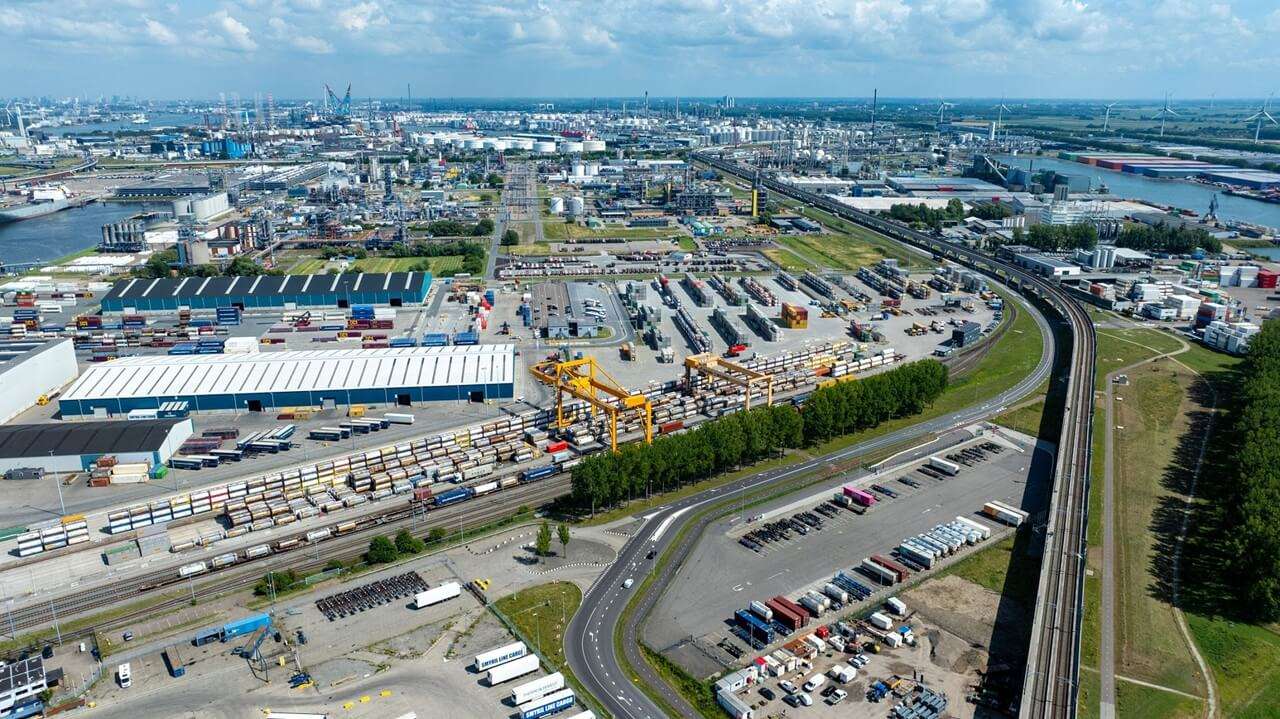 Cảng Rotterdam