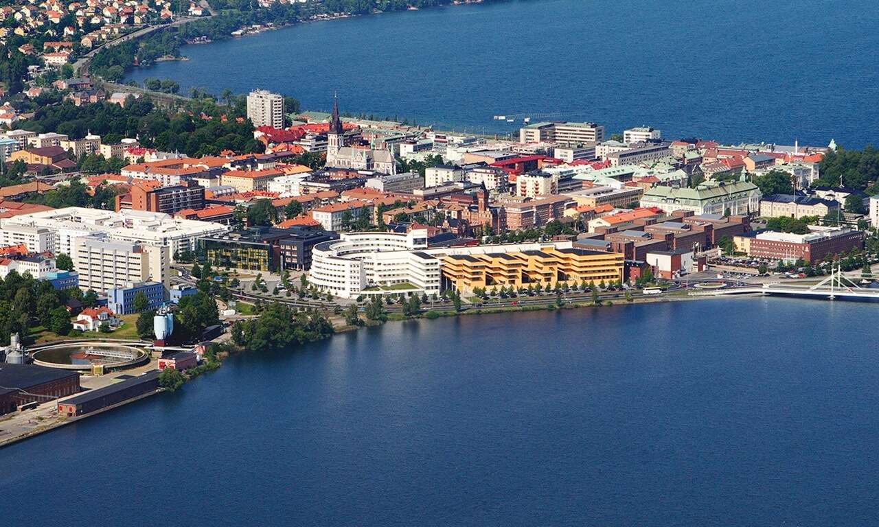 Đại học Jonkoping